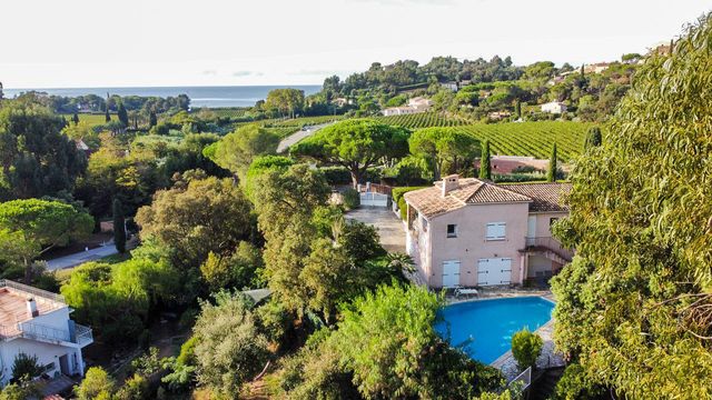 maison à vendre - 8 pièces - 150.0 m2 - LA CROIX VALMER - 83 - PROVENCE-ALPES-COTE-D-AZUR - Century 21 Bianchi Transactions