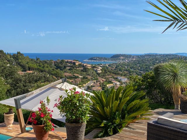 maison à vendre - 5 pièces - 152.0 m2 - CAVALAIRE SUR MER - 83 - PROVENCE-ALPES-COTE-D-AZUR - Century 21 Bianchi Transactions
