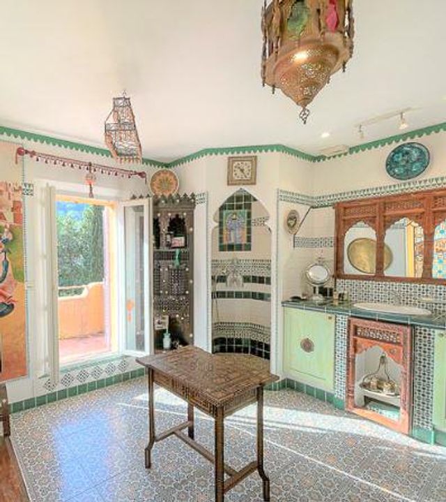 maison à vendre - 5 pièces - 184.0 m2 - CAVALAIRE SUR MER - 83 - PROVENCE-ALPES-COTE-D-AZUR - Century 21 Bianchi Transactions