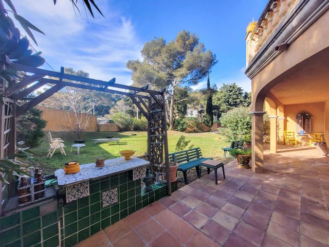 maison à vendre - 5 pièces - 184.0 m2 - CAVALAIRE SUR MER - 83 - PROVENCE-ALPES-COTE-D-AZUR - Century 21 Bianchi Transactions