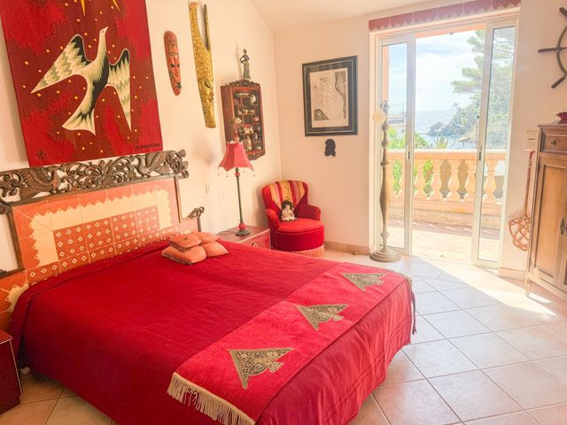 maison à vendre - 5 pièces - 184.0 m2 - CAVALAIRE SUR MER - 83 - PROVENCE-ALPES-COTE-D-AZUR - Century 21 Bianchi Transactions