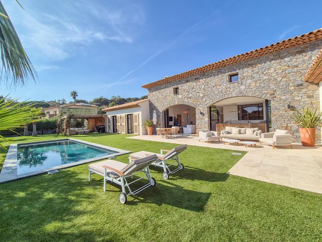 maison à vendre - 7 pièces - 220.0 m2 - LA CROIX VALMER - 83 - PROVENCE-ALPES-COTE-D-AZUR - Century 21 Bianchi Transactions