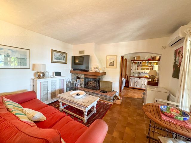 maison à vendre - 7 pièces - 165.0 m2 - CAVALAIRE SUR MER - 83 - PROVENCE-ALPES-COTE-D-AZUR - Century 21 Bianchi Transactions