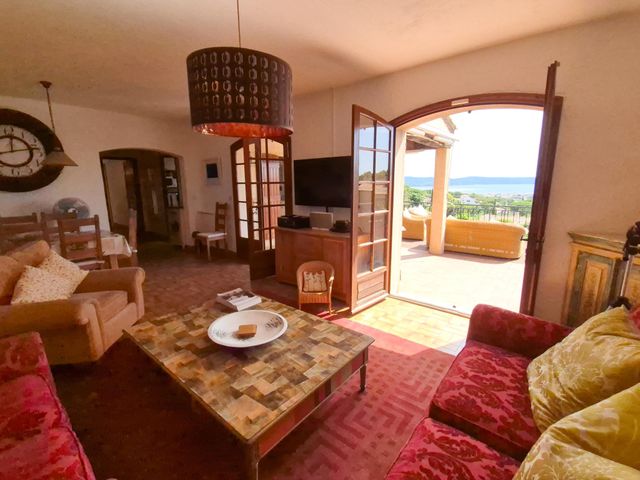 maison à vendre - 7 pièces - 165.0 m2 - CAVALAIRE SUR MER - 83 - PROVENCE-ALPES-COTE-D-AZUR - Century 21 Bianchi Transactions