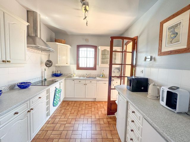 maison à vendre - 7 pièces - 165.0 m2 - CAVALAIRE SUR MER - 83 - PROVENCE-ALPES-COTE-D-AZUR - Century 21 Bianchi Transactions