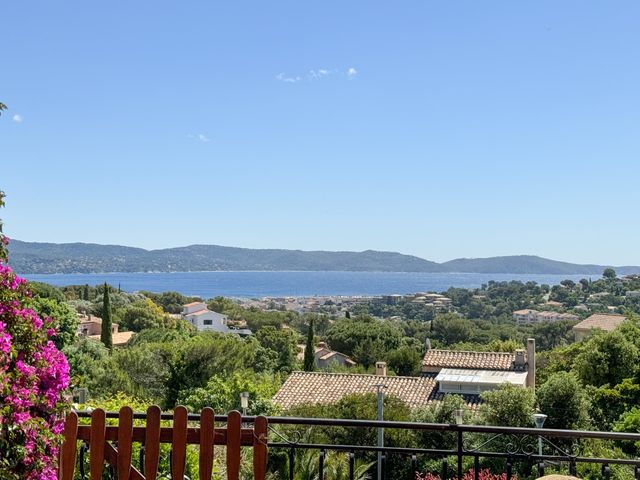 maison à vendre - 7 pièces - 165.0 m2 - CAVALAIRE SUR MER - 83 - PROVENCE-ALPES-COTE-D-AZUR - Century 21 Bianchi Transactions