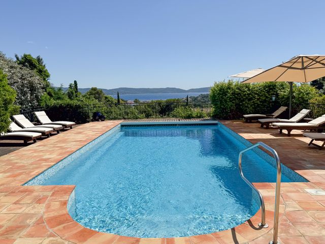 maison à vendre - 7 pièces - 165.0 m2 - CAVALAIRE SUR MER - 83 - PROVENCE-ALPES-COTE-D-AZUR - Century 21 Bianchi Transactions