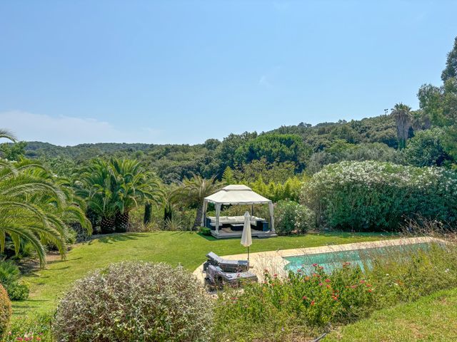 Afficher la photo en grand maison à vendre - 6 pièces - 170.0 m2 - GASSIN - 83 - PROVENCE-ALPES-COTE-D-AZUR - Century 21 Bianchi Transactions