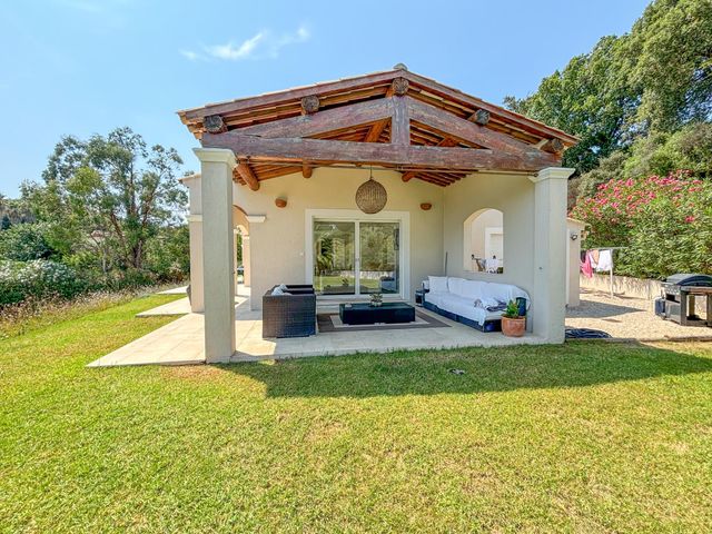 Afficher la photo en grand maison à vendre - 6 pièces - 170.0 m2 - GASSIN - 83 - PROVENCE-ALPES-COTE-D-AZUR - Century 21 Bianchi Transactions