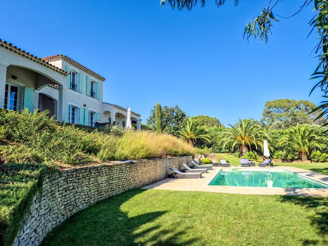 Afficher la photo en grand maison à vendre - 6 pièces - 170.0 m2 - GASSIN - 83 - PROVENCE-ALPES-COTE-D-AZUR - Century 21 Bianchi Transactions