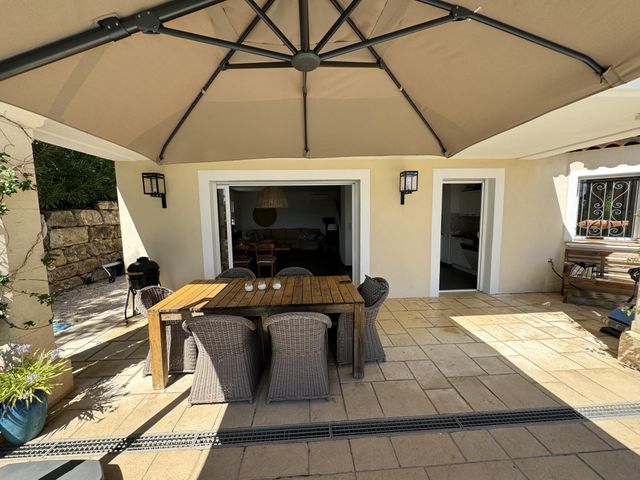 Afficher la photo en grand maison à vendre - 5 pièces - 140.0 m2 - CAVALAIRE SUR MER - 83 - PROVENCE-ALPES-COTE-D-AZUR - Century 21 Bianchi Transactions