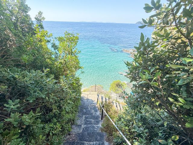 maison à vendre - 8 pièces - 187.0 m2 - LA CROIX VALMER - 83 - PROVENCE-ALPES-COTE-D-AZUR - Century 21 Bianchi Transactions