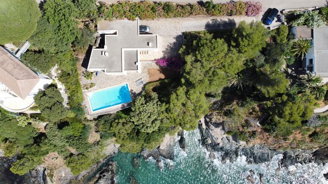 maison à vendre - 8 pièces - 187.0 m2 - LA CROIX VALMER - 83 - PROVENCE-ALPES-COTE-D-AZUR - Century 21 Bianchi Transactions