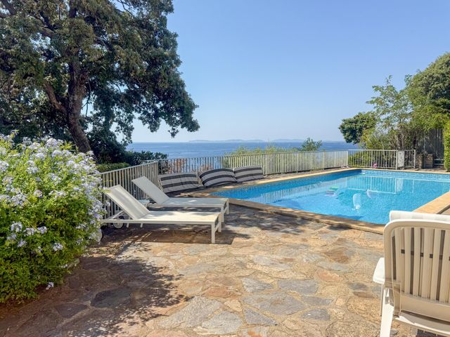 maison à vendre - 8 pièces - 187.0 m2 - LA CROIX VALMER - 83 - PROVENCE-ALPES-COTE-D-AZUR - Century 21 Bianchi Transactions