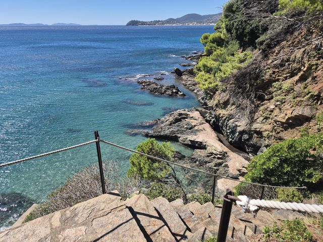 maison à vendre - 8 pièces - 187.0 m2 - LA CROIX VALMER - 83 - PROVENCE-ALPES-COTE-D-AZUR - Century 21 Bianchi Transactions