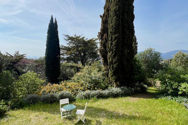 maison à vendre - 10 pièces - 333.54 m2 - LA CROIX VALMER - 83 - PROVENCE-ALPES-COTE-D-AZUR - Century 21 Bianchi Transactions