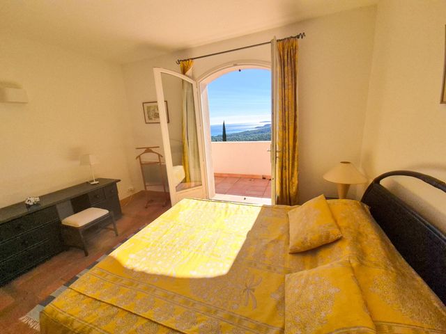 maison à vendre - 6 pièces - 155.0 m2 - LA CROIX VALMER - 83 - PROVENCE-ALPES-COTE-D-AZUR - Century 21 Bianchi Transactions