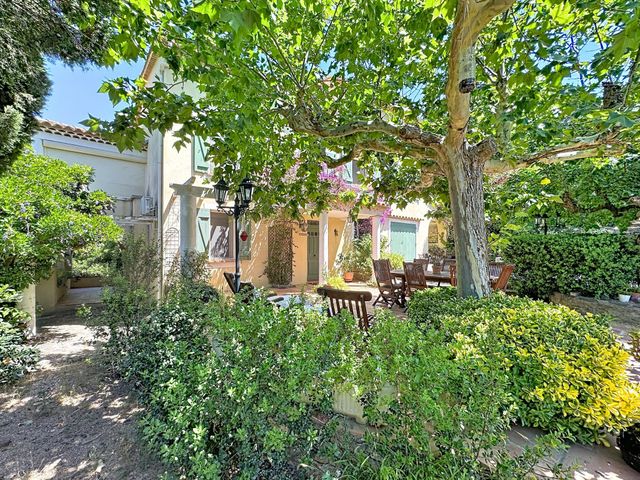 maison à vendre - 5 pièces - 205.0 m2 - CAVALAIRE SUR MER - 83 - PROVENCE-ALPES-COTE-D-AZUR - Century 21 Bianchi Transactions
