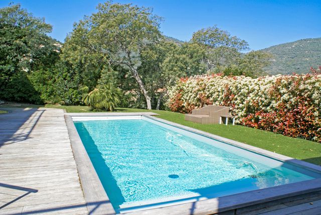 Afficher la photo en grand maison à vendre - 7 pièces - 220.0 m2 - CAVALAIRE SUR MER - 83 - PROVENCE-ALPES-COTE-D-AZUR - Century 21 Bianchi Transactions