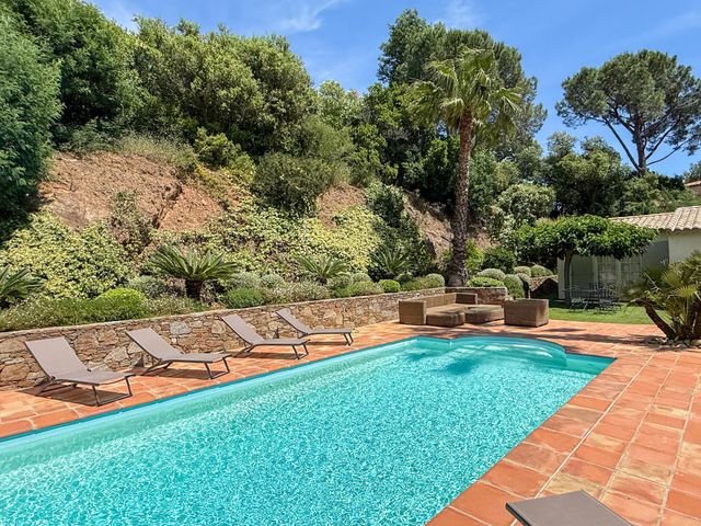maison à vendre - 6 pièces - 170.0 m2 - CAVALAIRE SUR MER - 83 - PROVENCE-ALPES-COTE-D-AZUR - Century 21 Bianchi Transactions
