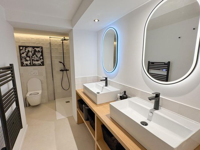 maison à vendre - 6 pièces - 170.0 m2 - CAVALAIRE SUR MER - 83 - PROVENCE-ALPES-COTE-D-AZUR - Century 21 Bianchi Transactions