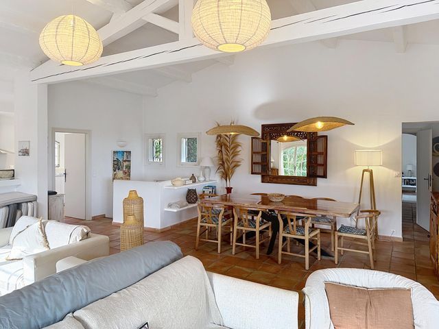 maison à vendre - 6 pièces - 170.0 m2 - CAVALAIRE SUR MER - 83 - PROVENCE-ALPES-COTE-D-AZUR - Century 21 Bianchi Transactions