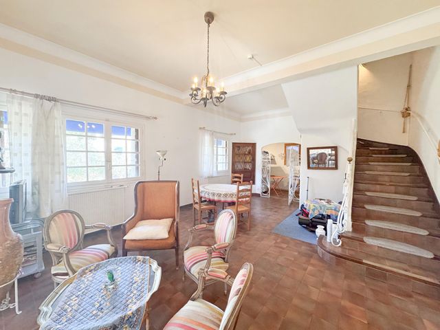 maison à vendre - 8 pièces - 367.0 m2 - CAVALAIRE SUR MER - 83 - PROVENCE-ALPES-COTE-D-AZUR - Century 21 Bianchi Transactions