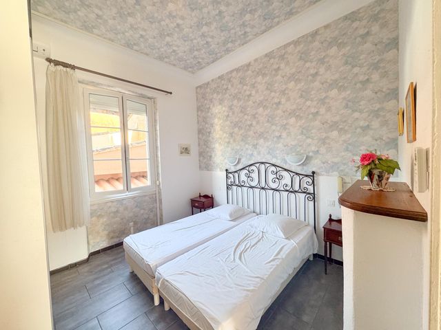 maison à vendre - 8 pièces - 367.0 m2 - CAVALAIRE SUR MER - 83 - PROVENCE-ALPES-COTE-D-AZUR - Century 21 Bianchi Transactions