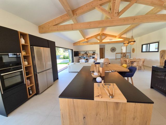 maison à vendre - 9 pièces - 350.0 m2 - LA CROIX VALMER - 83 - PROVENCE-ALPES-COTE-D-AZUR - Century 21 Bianchi Transactions