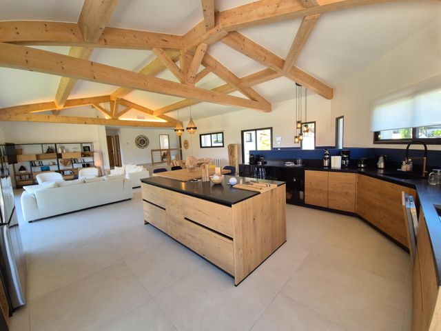 maison à vendre - 9 pièces - 350.0 m2 - LA CROIX VALMER - 83 - PROVENCE-ALPES-COTE-D-AZUR - Century 21 Bianchi Transactions