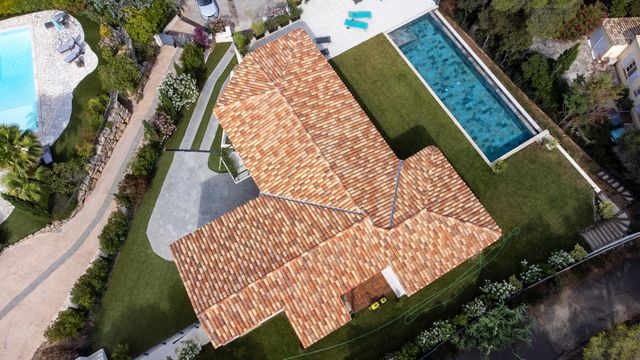 maison à vendre - 9 pièces - 350.0 m2 - LA CROIX VALMER - 83 - PROVENCE-ALPES-COTE-D-AZUR - Century 21 Bianchi Transactions