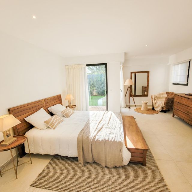 maison à vendre - 9 pièces - 350.0 m2 - LA CROIX VALMER - 83 - PROVENCE-ALPES-COTE-D-AZUR - Century 21 Bianchi Transactions