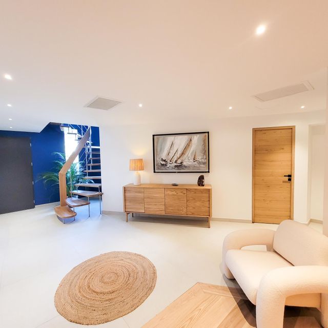 maison à vendre - 9 pièces - 350.0 m2 - LA CROIX VALMER - 83 - PROVENCE-ALPES-COTE-D-AZUR - Century 21 Bianchi Transactions