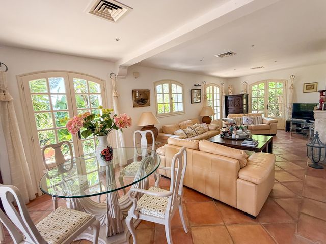 maison à vendre - 6 pièces - 183.0 m2 - LA CROIX VALMER - 83 - PROVENCE-ALPES-COTE-D-AZUR - Century 21 Bianchi Transactions