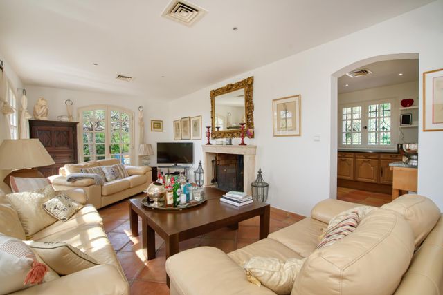 maison à vendre - 6 pièces - 183.0 m2 - LA CROIX VALMER - 83 - PROVENCE-ALPES-COTE-D-AZUR - Century 21 Bianchi Transactions