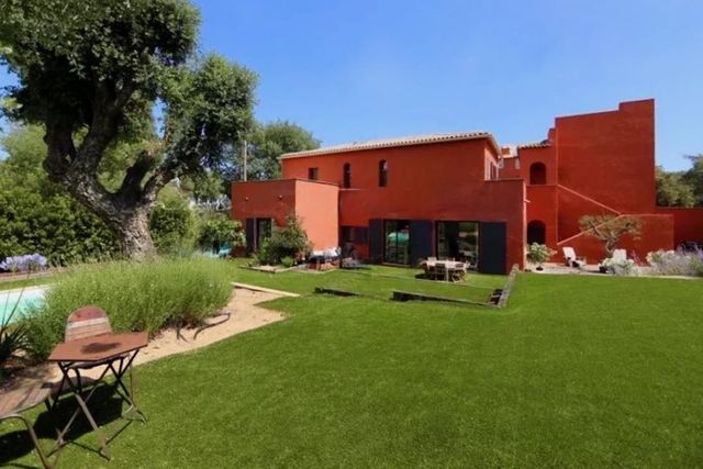 maison à vendre - 7 pièces - 177.0 m2 - GRIMAUD - 83 - PROVENCE-ALPES-COTE-D-AZUR - Century 21 Bianchi Transactions