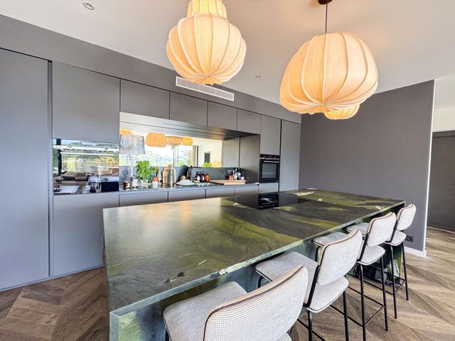 maison à vendre - 6 pièces - 185.0 m2 - LE LAVANDOU - 83 - PROVENCE-ALPES-COTE-D-AZUR - Century 21 Bianchi Transactions