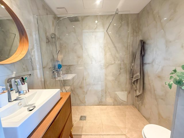 maison à vendre - 7 pièces - 190.0 m2 - LA CROIX VALMER - 83 - PROVENCE-ALPES-COTE-D-AZUR - Century 21 Bianchi Transactions