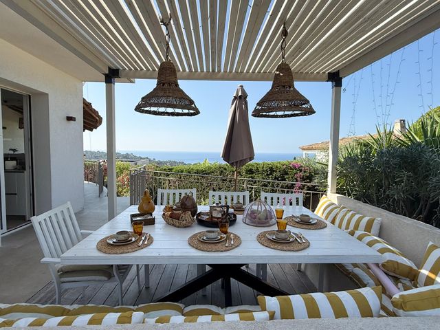 maison à vendre - 7 pièces - 190.0 m2 - LA CROIX VALMER - 83 - PROVENCE-ALPES-COTE-D-AZUR - Century 21 Bianchi Transactions