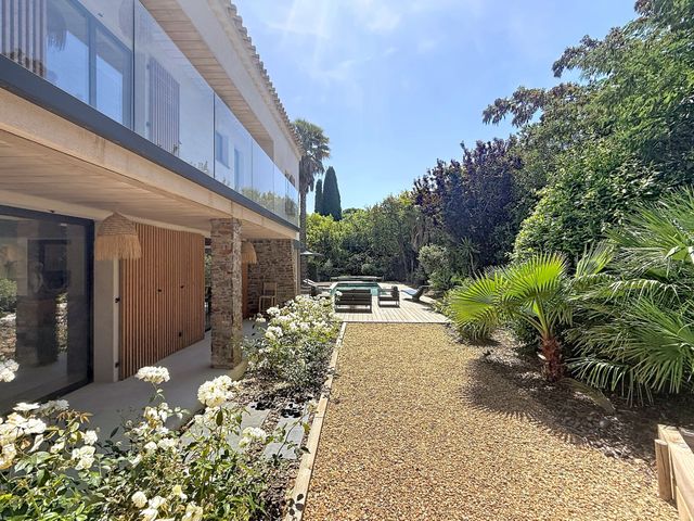 maison à vendre - 5 pièces - 140.0 m2 - LA CROIX VALMER - 83 - PROVENCE-ALPES-COTE-D-AZUR - Century 21 Bianchi Transactions