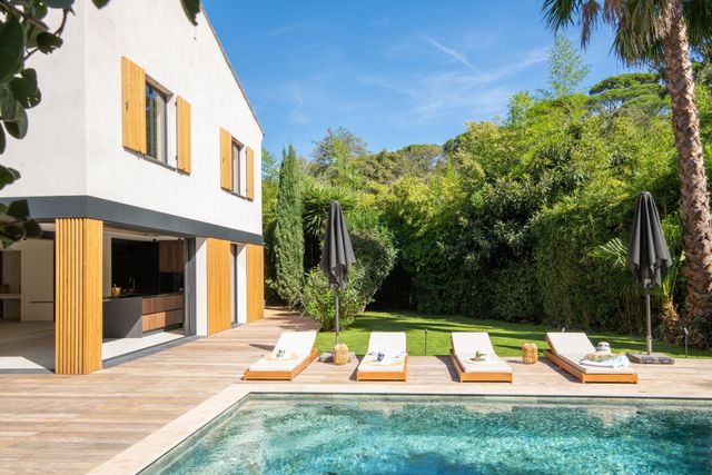 maison à vendre - 5 pièces - 140.0 m2 - LA CROIX VALMER - 83 - PROVENCE-ALPES-COTE-D-AZUR - Century 21 Bianchi Transactions