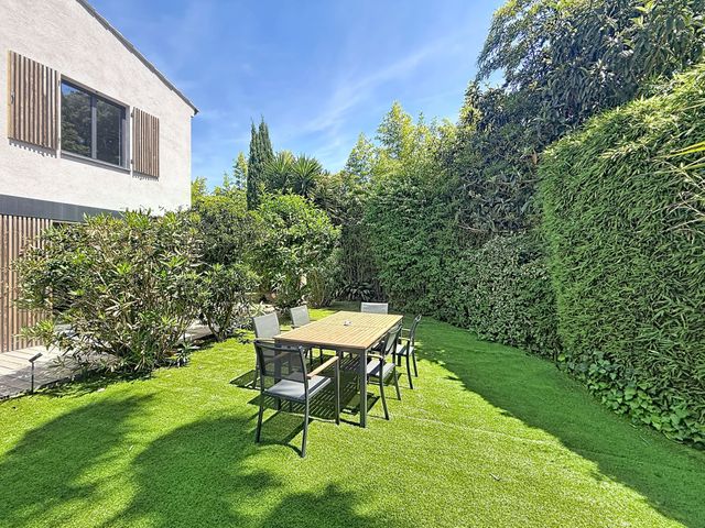maison à vendre - 5 pièces - 140.0 m2 - LA CROIX VALMER - 83 - PROVENCE-ALPES-COTE-D-AZUR - Century 21 Bianchi Transactions