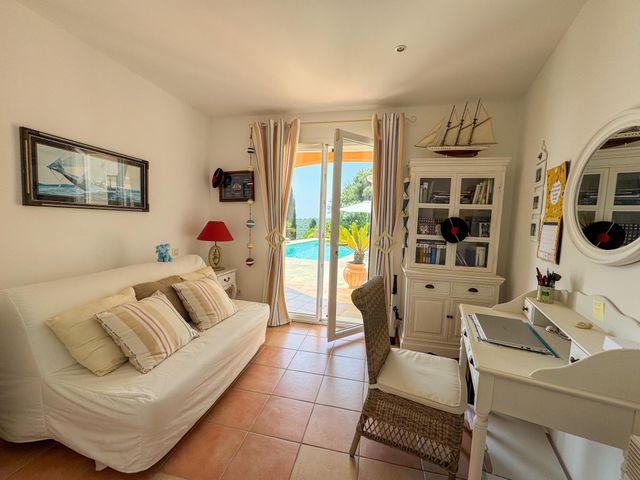 maison à vendre - 6 pièces - 170.0 m2 - CAVALAIRE SUR MER - 83 - PROVENCE-ALPES-COTE-D-AZUR - Century 21 Bianchi Transactions