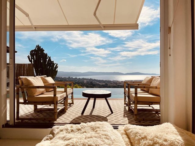 maison à vendre - 7 pièces - 215.0 m2 - CAVALAIRE SUR MER - 83 - PROVENCE-ALPES-COTE-D-AZUR - Century 21 Bianchi Transactions