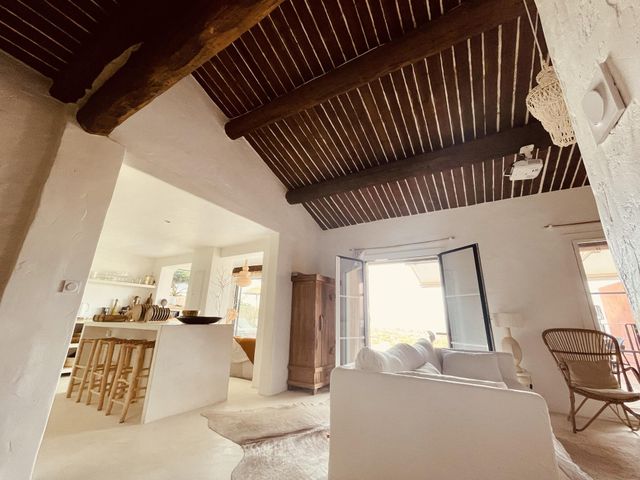 maison à vendre - 7 pièces - 215.0 m2 - CAVALAIRE SUR MER - 83 - PROVENCE-ALPES-COTE-D-AZUR - Century 21 Bianchi Transactions