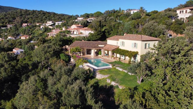 maison à vendre - 6 pièces - 200.0 m2 - CAVALAIRE SUR MER - 83 - PROVENCE-ALPES-COTE-D-AZUR - Century 21 Bianchi Transactions