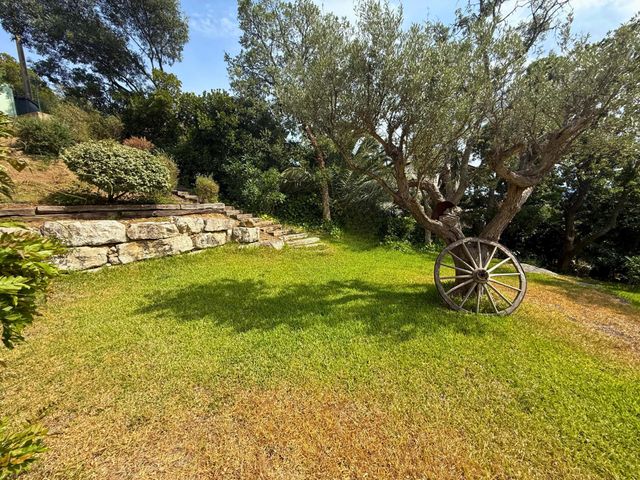 maison à vendre - 6 pièces - 200.0 m2 - CAVALAIRE SUR MER - 83 - PROVENCE-ALPES-COTE-D-AZUR - Century 21 Bianchi Transactions