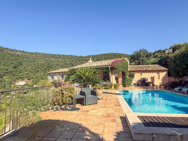 Afficher la photo en grand maison à vendre - 7 pièces - 160.0 m2 - LA CROIX VALMER - 83 - PROVENCE-ALPES-COTE-D-AZUR - Century 21 Bianchi Transactions