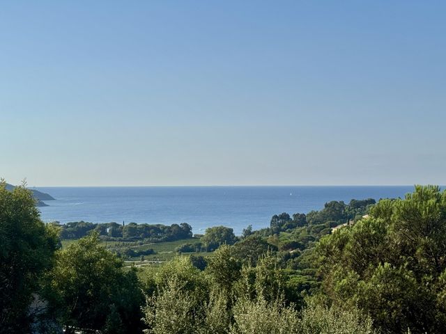 maison à vendre - 4 pièces - 213.0 m2 - LA CROIX VALMER - 83 - PROVENCE-ALPES-COTE-D-AZUR - Century 21 Bianchi Transactions