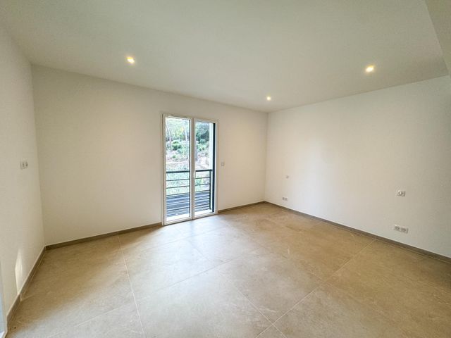 maison à vendre - 5 pièces - 152.0 m2 - CAVALAIRE SUR MER - 83 - PROVENCE-ALPES-COTE-D-AZUR - Century 21 Bianchi Transactions